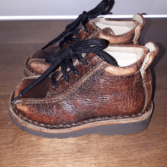 Chicco Leather Ankle Toddler Boots - Picture 1 of 9